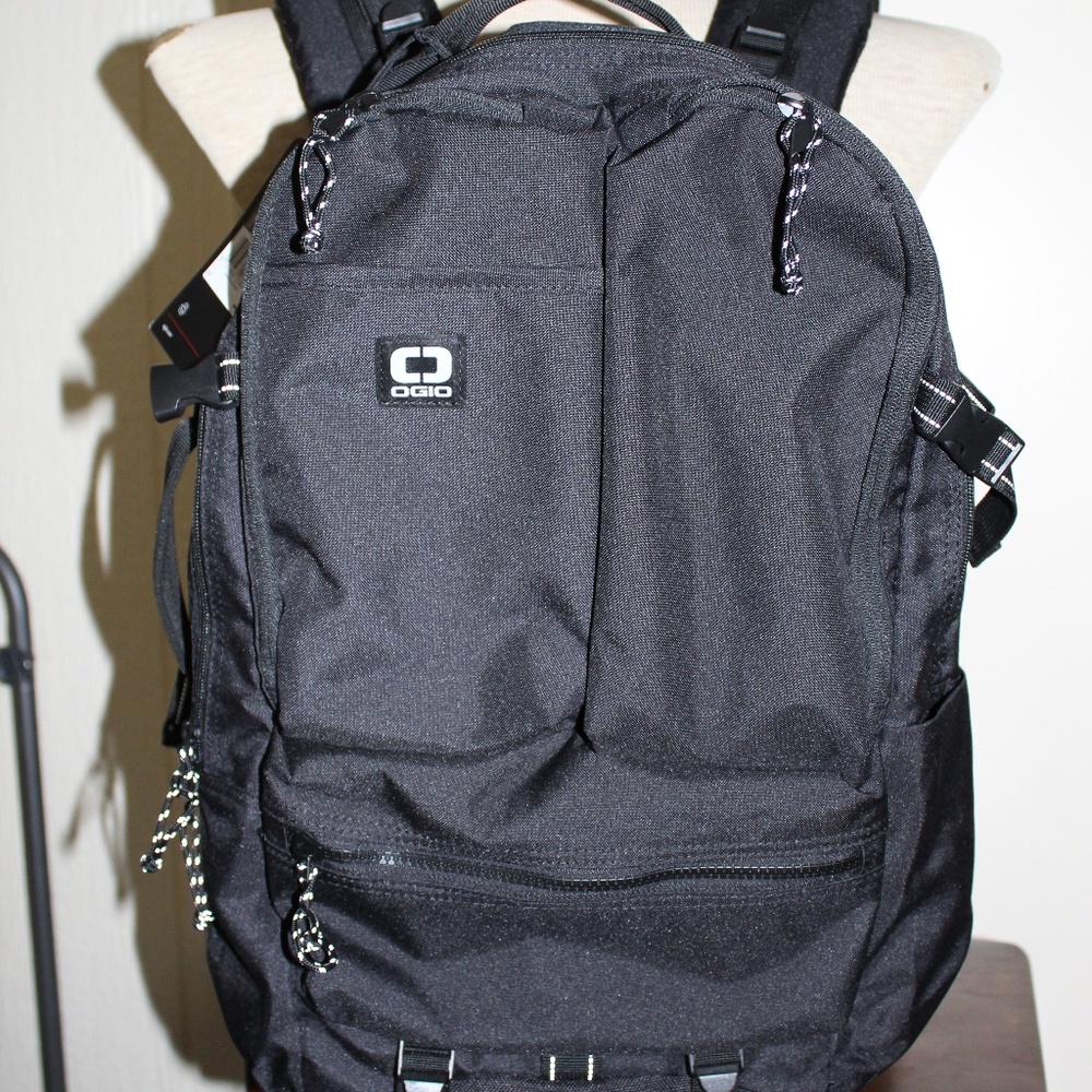 Alpha Core OGIO Reacon 420 Laptop Backpack GREAT!